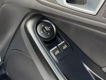Ford Fiesta 1.0T EcoBoost ST-Line Euro 6 (s/s) 3dr