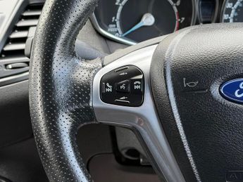 Ford Fiesta 1.0T EcoBoost ST-Line Euro 6 (s/s) 3dr