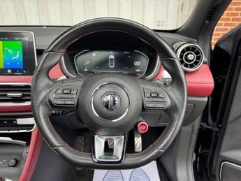 MG MG HS 1.5 T-GDI Exclusive DCT Euro 6 (s/s) 5dr
