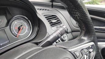 Vauxhall Insignia 2.0 CDTi SRi Nav Auto Euro 5 5dr