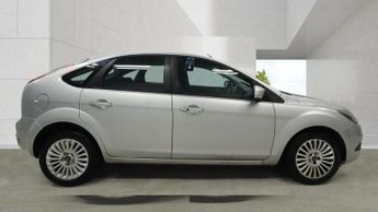 Ford Focus 1.6 Titanium 5dr