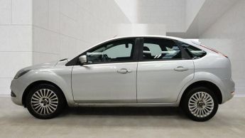Ford Focus 1.6 Titanium 5dr