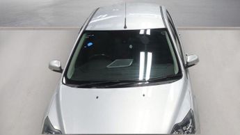 Ford Focus 1.6 Titanium 5dr