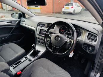 Volkswagen Golf 1.6 TDI BlueMotion Tech SE Euro 5 (s/s) 5dr