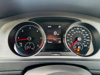 Volkswagen Golf 1.6 TDI BlueMotion Tech SE Euro 5 (s/s) 5dr