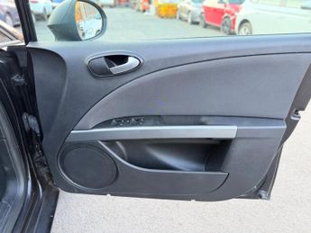 SEAT Leon 1.6 TDI Ecomotive CR SE Copa Euro 5 (s/s) 5dr