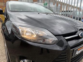 Ford Focus 1.6 Zetec Powershift Euro 5 5dr