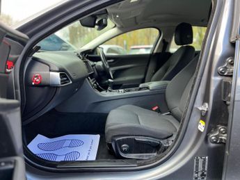 Jaguar XE 2.0d SE Euro 6 (s/s) 4dr