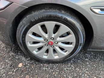 Jaguar XE 2.0d SE Euro 6 (s/s) 4dr