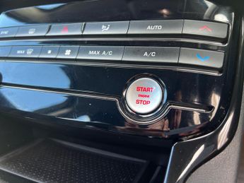 Jaguar XE 2.0d SE Euro 6 (s/s) 4dr