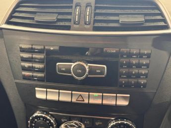 Mercedes-Benz C Class 2.1 C220 CDI BlueEfficiency AMG Sport G-Tronic+ Euro 5 (s/s) 2dr