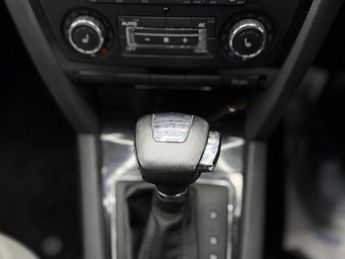 SKODA OCTAVIA 2.0 TDI Laurin & Klement DSG Euro 5 5dr