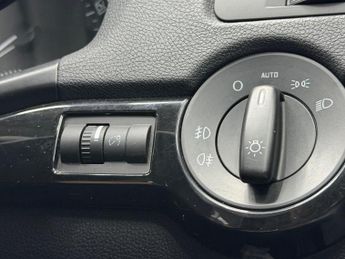 SKODA OCTAVIA 2.0 TDI Laurin & Klement DSG Euro 5 5dr