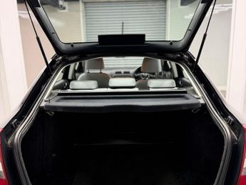 SKODA OCTAVIA 2.0 TDI Laurin & Klement DSG Euro 5 5dr