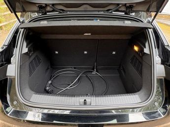 Renault Megane E-Tech comfort range 60kWh techno Auto 5dr (22kW Charger)