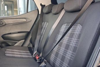 Hyundai i10 1.0 [63] Premium 5dr Auto [Nav]