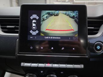 Renault Arkana 1.6 E-TECH Iconic Auto 2WD Euro 6 (s/s) 5dr