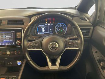Nissan Leaf 40kWh Acenta Hatchback 5dr Electric Auto (150 ps)