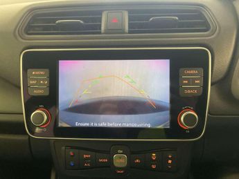 Nissan Leaf 40kWh Acenta Hatchback 5dr Electric Auto (150 ps)