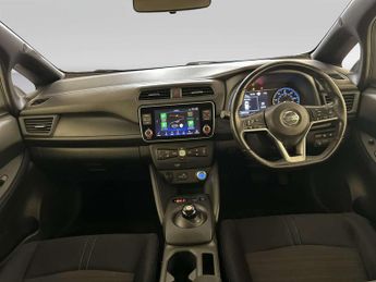 Nissan Leaf 40kWh Acenta Hatchback 5dr Electric Auto (150 ps)
