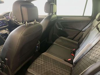 Volkswagen Tiguan 1.5 TSI R-Line SUV 5dr Petrol DSG Euro 6 (s/s) (150 ps)