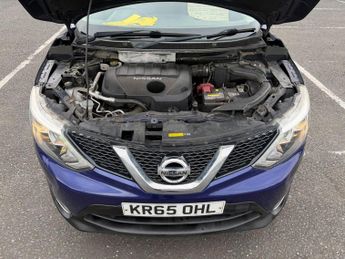 Nissan Qashqai 1.5 dCi n-tec SUV 5dr Diesel Manual 2WD Euro 6 (s/s) (110 ps)
