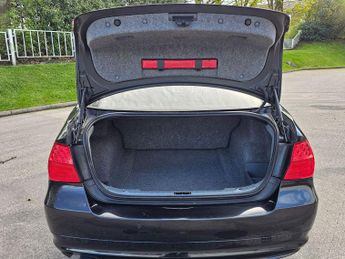 BMW 3 Series 2.0 320d Exclusive Edition Steptronic Euro 5 4dr