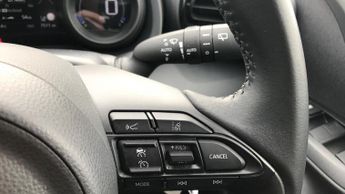 Toyota Yaris 1.5 VVT-h Design E-CVT Euro 6 (s/s) 5dr