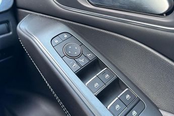 Nissan Qashqai 1.3 DIG-T (158ps) Tekna