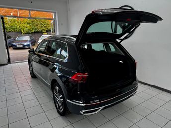 Volkswagen Tiguan 1.5 TSI Elegance DSG Euro 6 (s/s) 5dr