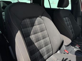 Volkswagen Golf 2.0 TDI BlueMotion Tech GTD DSG Euro 6 (s/s) 5dr