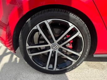 Volkswagen Golf 2.0 TDI BlueMotion Tech GTD DSG Euro 6 (s/s) 5dr