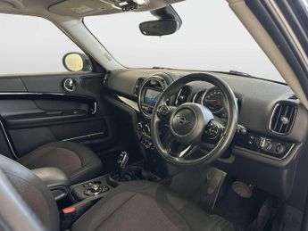 MINI Countryman 1.5 Cooper Classic SUV 5dr Petrol Steptronic Euro 6 (s/s) (136 p
