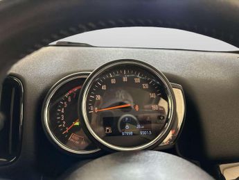 MINI Countryman 1.5 Cooper Classic SUV 5dr Petrol Steptronic Euro 6 (s/s) (136 p