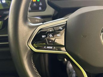 Volkswagen ID.3 Pro Performance 58kWh Family Hatchback 5dr Electric Auto (204 ps