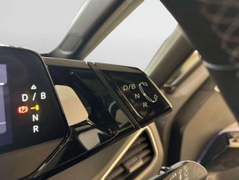 Volkswagen ID.3 Pro Performance 58kWh Family Hatchback 5dr Electric Auto (204 ps