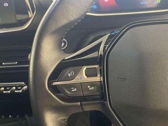 Peugeot E-2008 50kWh Allure Premium SUV 5dr Electric Auto (7kW Charger) (136 ps