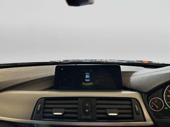 BMW 3 Series 2.0 330e 7.6kWh M Sport Shadow Edition Saloon 4dr Petrol Plug-in