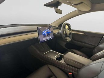 Tesla Model Y (Dual Motor) Long Range SUV 5dr Electric Auto 4WDE (384 bhp)