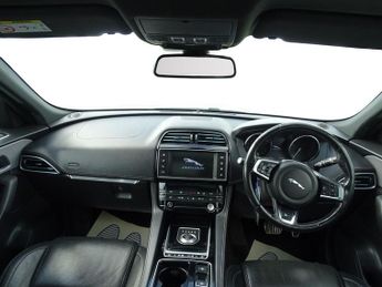 Jaguar F-PACE 2.0 D180 R-Sport Auto AWD Euro 6 (s/s) 5dr