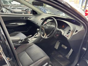 Honda Civic 1.8 i-VTEC ES 5dr