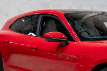 Porsche Taycan Performance Plus 93.4kWh Sport Turismo Auto RWD 5dr (11kW Charge