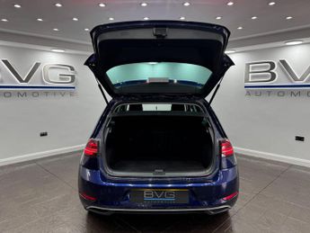 Volkswagen e-Golf 35.8kWh e-Golf Auto 5dr
