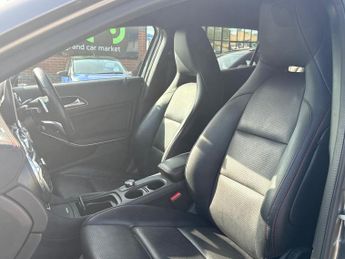 Mercedes-Benz GLA 2.1 GLA220d AMG Line (Premium) 7G-DCT 4MATIC Euro 6 (s/s) 5dr