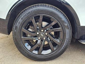 Land Rover Discovery 2.0 SD4 Landmark Edition Auto 4WD Euro 6 (s/s) 5dr