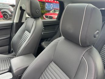 Land Rover Discovery Sport 2.0 TD4 HSE Dynamic Lux Auto 4WD Euro 6 (s/s) 5dr