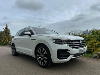 Volkswagen Touareg 3.0 TDI V6 R-Line Tech Tiptronic 4Motion Euro 6 (s/s) 5dr