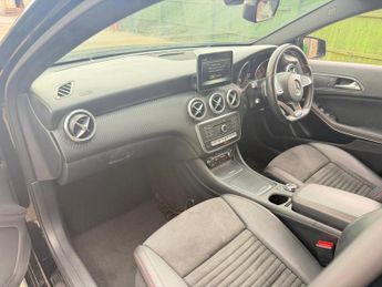 Mercedes-Benz A Class 1.5 A180d AMG Line (Executive) 7G-DCT Euro 6 (s/s) 5dr