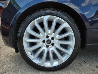 Land Rover Range Rover 3.0 TD V6 Vogue Auto 4WD Euro 6 (s/s) 5dr