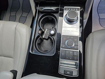 Land Rover Range Rover 3.0 TD V6 Vogue Auto 4WD Euro 6 (s/s) 5dr